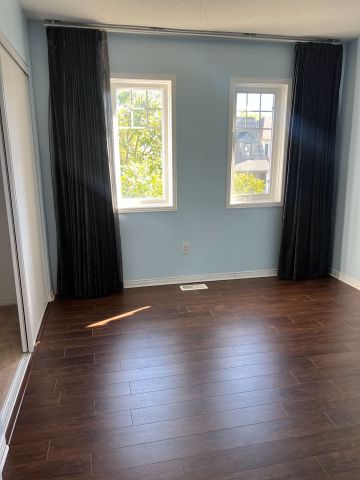 For Lease - 7 Settler's Court, Whitby, Ontario - Photo 4