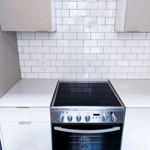 5 - 2070 Rue Chomedey, Montréal - Photo 2