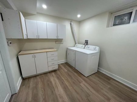 For Lease - 47 Belfry Drive, Newmarket, Ontario - Photo 2