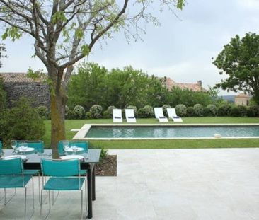 A louer, villa de prestige au centre du village de Gordes, pour 6 p... - Photo 2