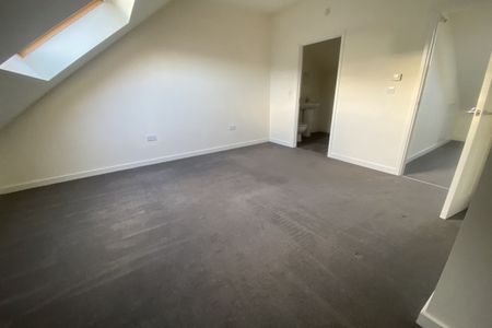 Woodfield Way - Photo 2