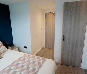 1 bedroom in a house share to rent - Photo 1