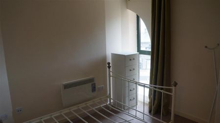 1 bedroom apartment to rent - Photo 2