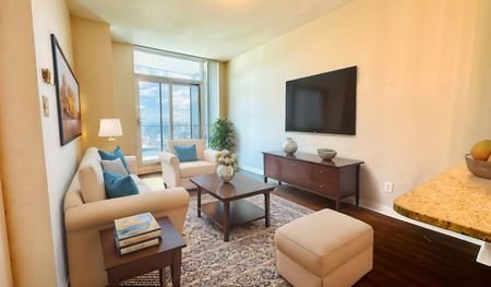 For Lease - 18 Harbour Street Unit# 1704, Toronto, Ontario - Photo 2