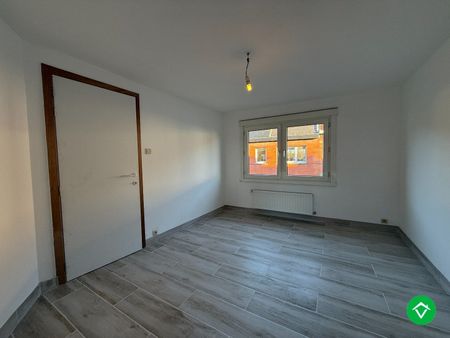 Rijwoning met 3 slaapkamers en koer te centrum Eernegem - Photo 4