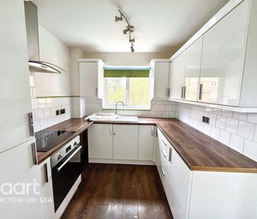 2 bedroom flat to rent - Photo 1