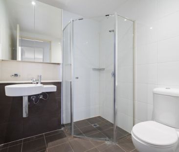 North-Facing 2 Beds Apartment Plus Study/3rd Bed - Photo 6