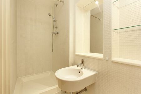 Studio Flat, Great Suffolk Street, SE1 - Photo 4