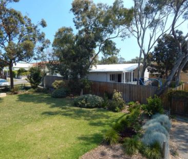 Stunning 1x1 Apartment in Leafy Mosman Park - Photo 3