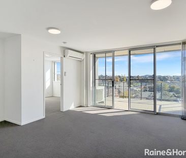 Neat 2 Bedroom Apartment In Central Queanbeyan! - Photo 1