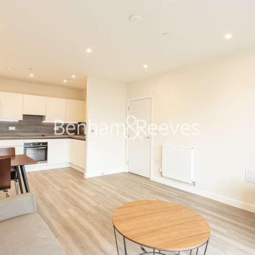 Rosebay House, Frank Searle Passage, E17 - Photo 1