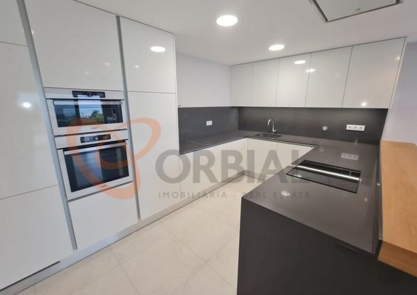 Apartamento T3 em Faro