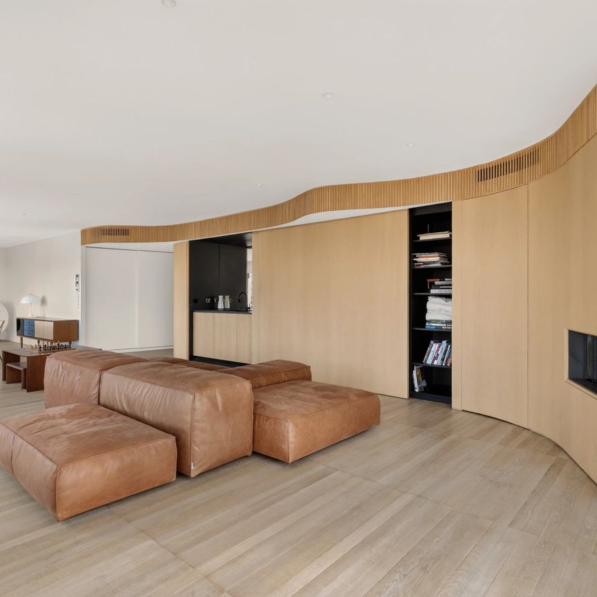 Tout savoir sur cet appartement dans le quartier Saint James-Delabordère, à Neuilly-sur-Seine - Photo 1