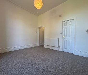 Clarendon Road, Bristol - Photo 2