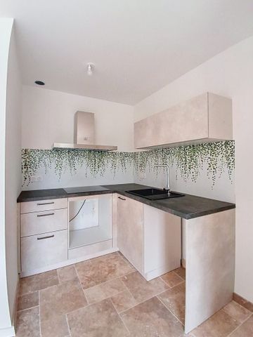 Location Appartement 4 pièces 85m² ALBI 81000 - Photo 4