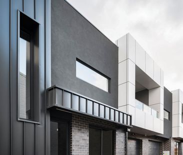 Comfort & Modern Living in the Heart of Preston - Photo 2