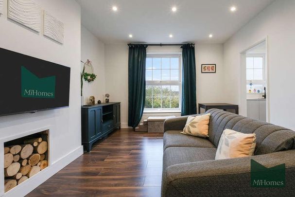 Masefield Crescent, London, N14 - Photo 1