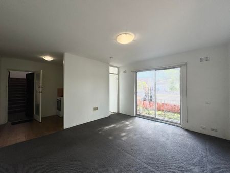 Ideally located studio in Kingsford - Photo 3