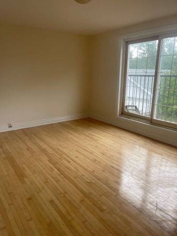 For Lease - 220 Bloor Street, Oshawa, Ontario - Photo 5