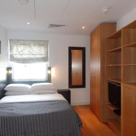 Flat 23 Cartwright Gardens, Bloomsbury WC1H 9EH - Photo 1