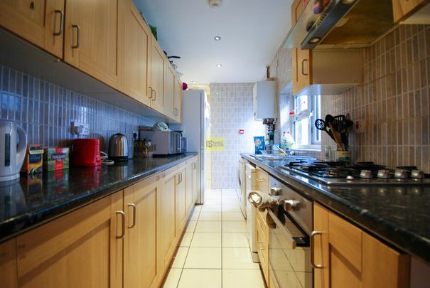 29 Harrow Road - Photo 1