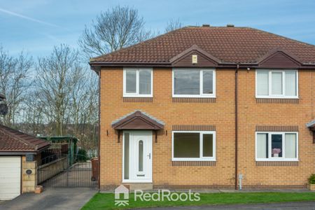 3 bed semi-detached house to rent in Meadow Croft, Pontefract, WF9 - Photo 2