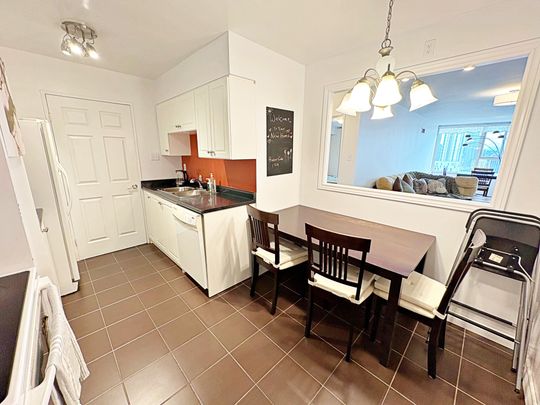 For Lease - 45 Carlton Street Unit# #1917, Toronto, Ontario - Photo 1