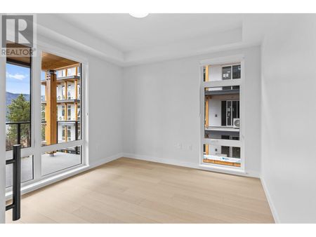 Lovely Lakeviews at ZARA 2 - Photo 3