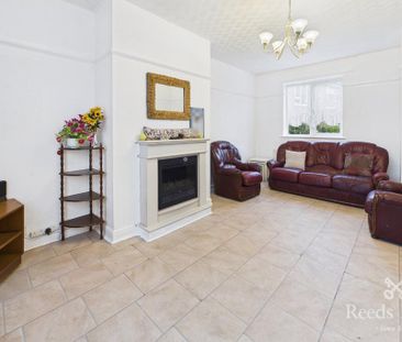 3 bedroom end of terrace house to rent - Photo 1