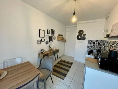 Apartment - Photo 2