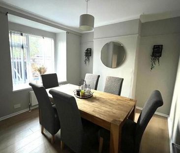 710 Crumlin Road, Belfast, BT14 8AD - Photo 3