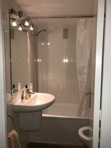 Carrer d'Aragó, Barcelona, Catalonia 08015 - Photo 4