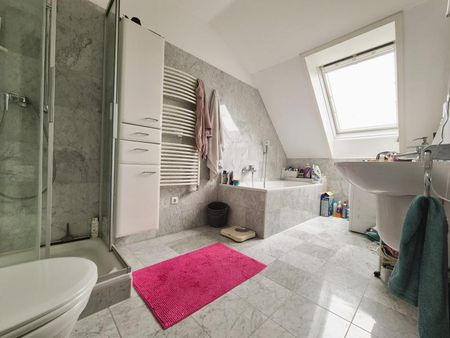 Stilvoll wohnen über den Dächern von Linz, 138 m² WNFL + 10 m² Dachterrasse, 4 Zimmer, Küche möbliert, Parkplatz optional! - Photo 4