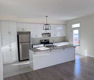 For Lease - 3478 Vernon Powell Drive, Oakville, Ontario - Photo 4