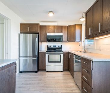 For Lease - 35 St. Clair Street, Collingwood, Ontario - Photo 5