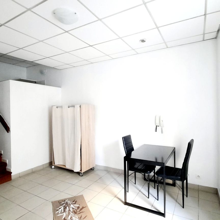 Location Appartement 1 pièce 29m² - Photo 1