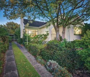 22 Taurus Street, Balwyn North - Photo 2