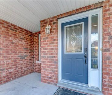 For Lease - 48 Cranborne Crescent, Whitby, Ontario - Photo 2