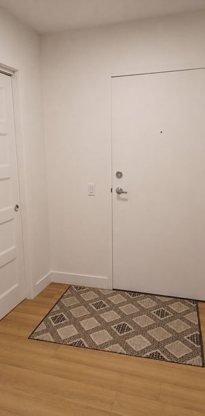 Beau Grand 3 1/2 (style Condo) - Photo 1