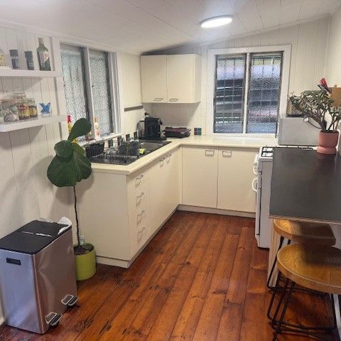 34 Colville Street, Highgate Hill QLD 4101 - House For Rent - $750 | Domain - Photo 1