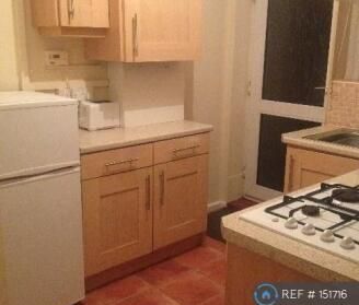2 bedroom maisonette to rent - Photo 3