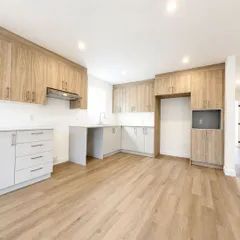 1 room apartment of 87m² in Longueuil - Photo 2