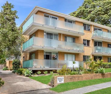 Coastal Living with a Leafy Outlook in the Heart of Freshwater - Photo 5