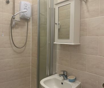 Camberwell Church Street, London - Photo 1