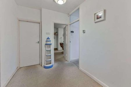 Sirdar Road, Tooting, CR4 - Photo 2