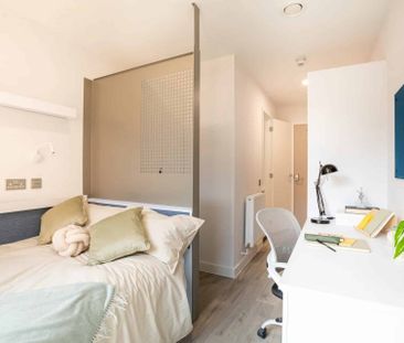 7 Bed Ensuite - Photo 5