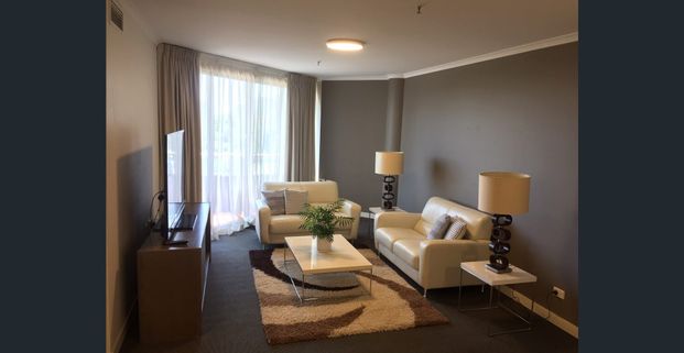 Residences @ 333 Exhibition St – Furnished 2 Bed / 2 bath Apartment incl water - Photo 1