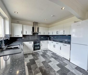 5 bedroom semi-detached house to rent - Photo 5