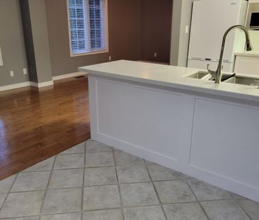 For Lease - 88 Wade Square, Clarington, Ontario - Photo 6