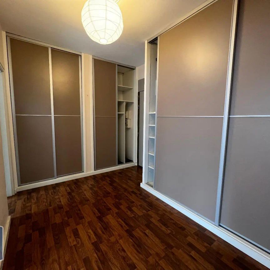Appartement à louer 3 pièces 73.4m² - Photo 1